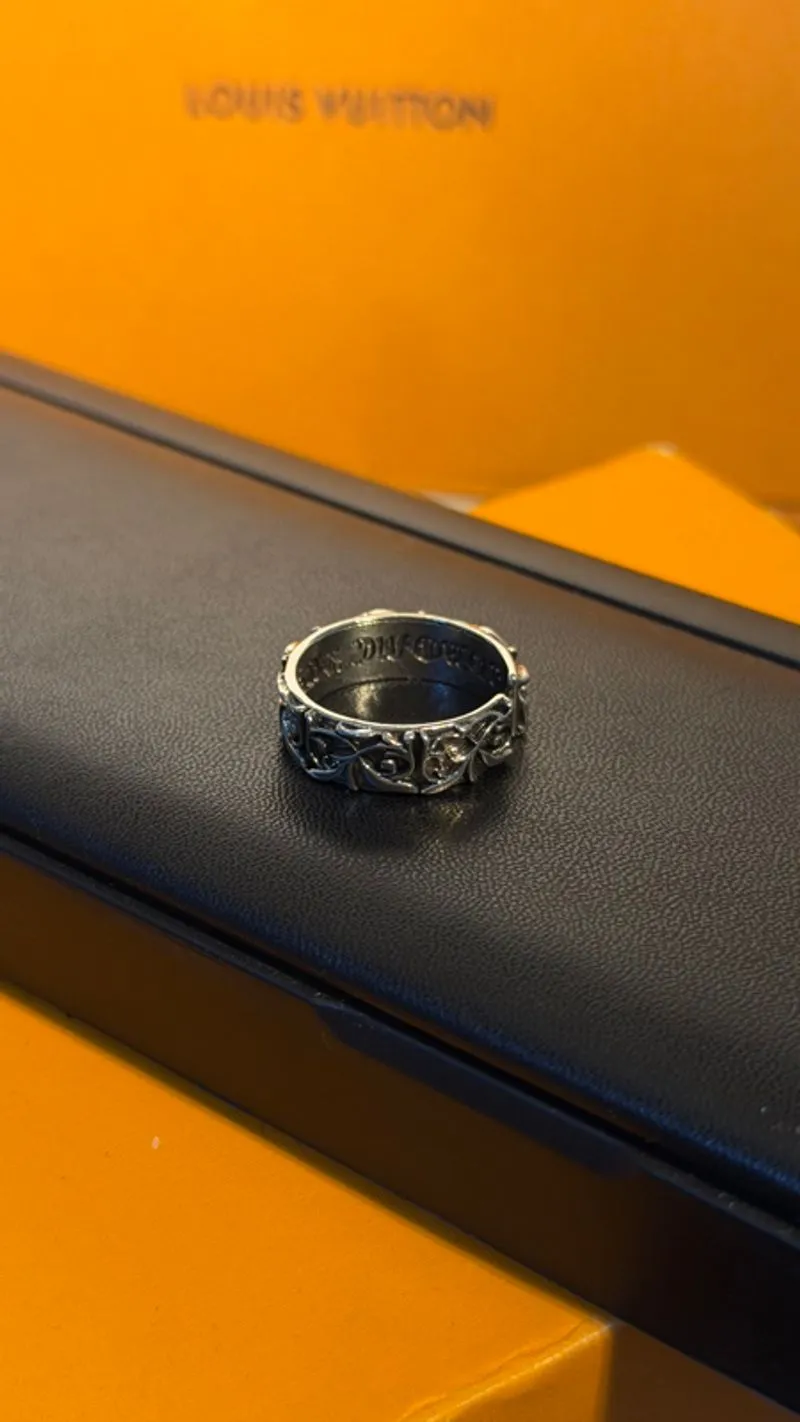 Rings Chrome heart photo 1