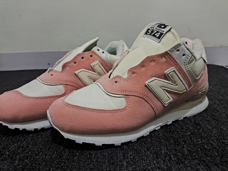 (39) New Balance 574 photo 1