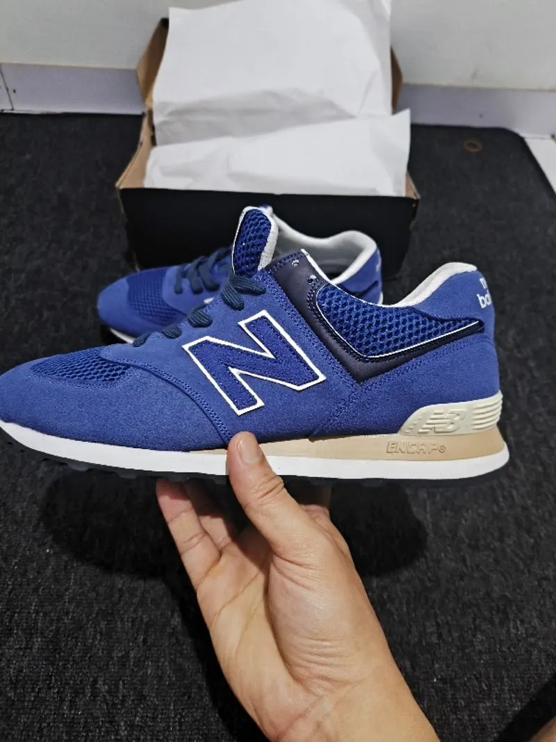 (42) New Balance 574  photo 1
