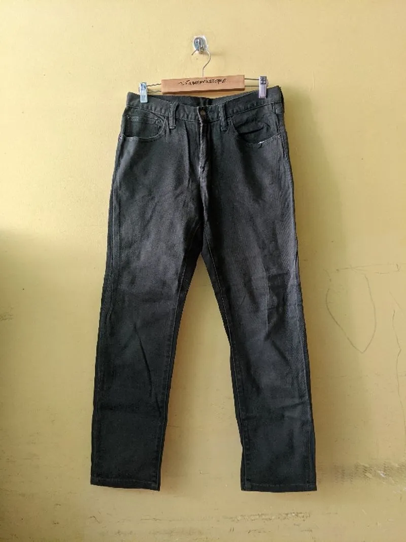 GU World Jeans International Basic Dark Pine Green Jeans photo 1