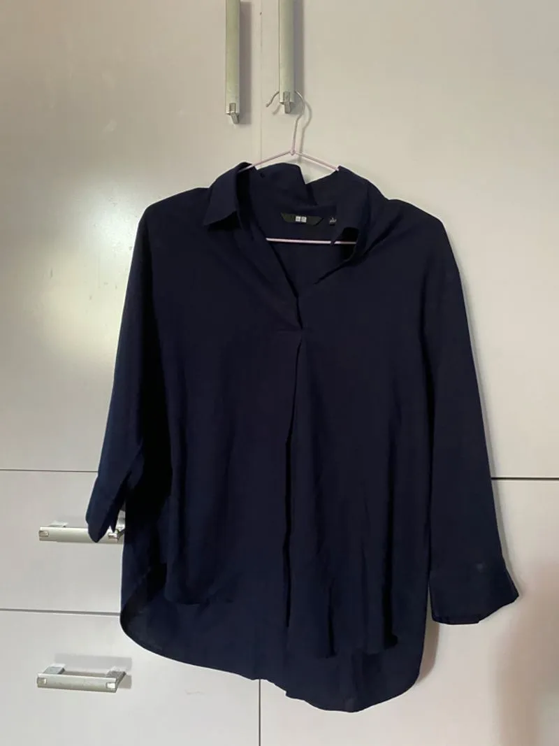 Blus UNIQLO  photo 1