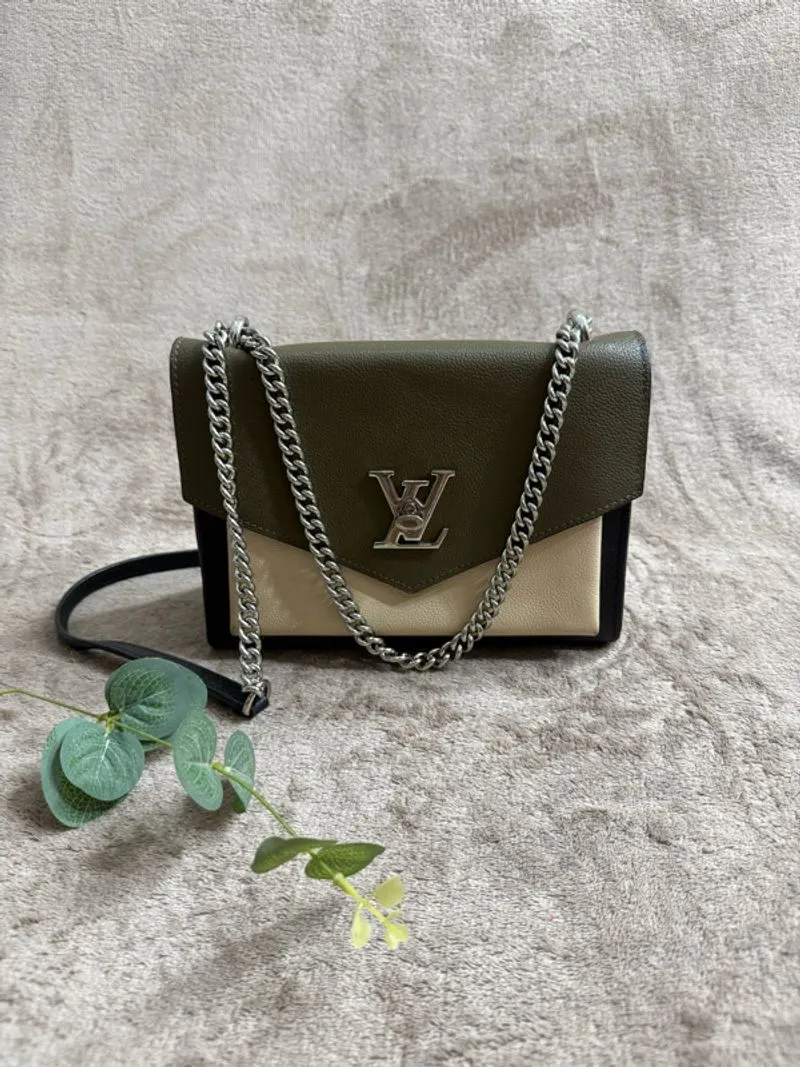 PL TAS LV SANGAT CANTIK DAN KEREN  photo 1