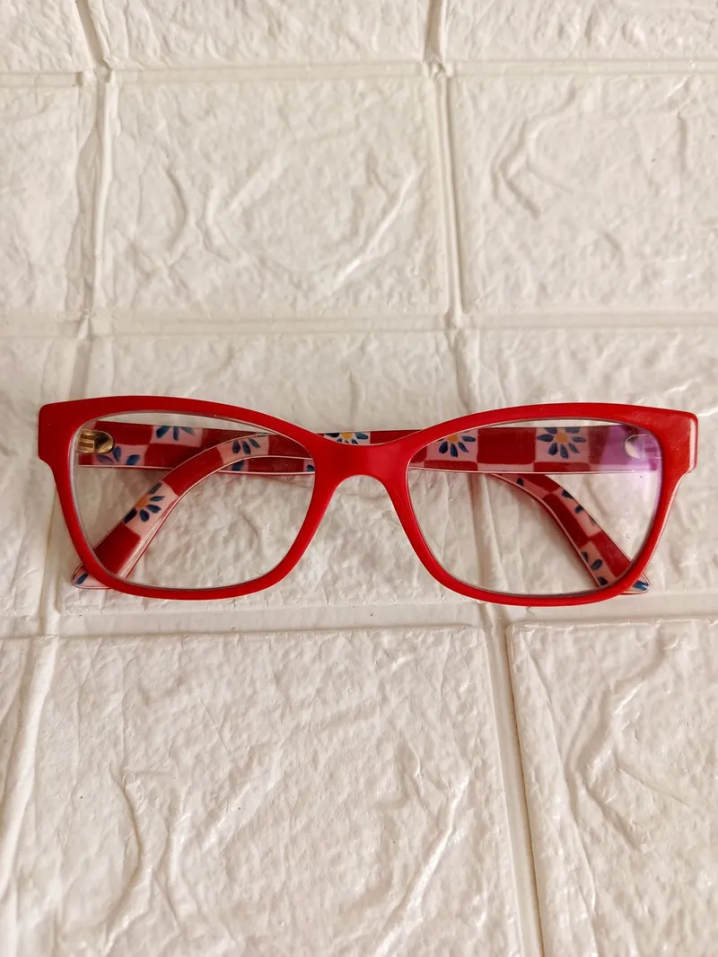 Dolce & Gabbana Casual Glass Wanita red photo 1