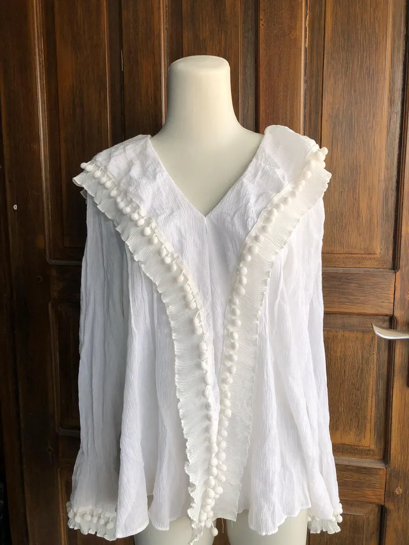 Coquette Blouse Wanita white photo 1