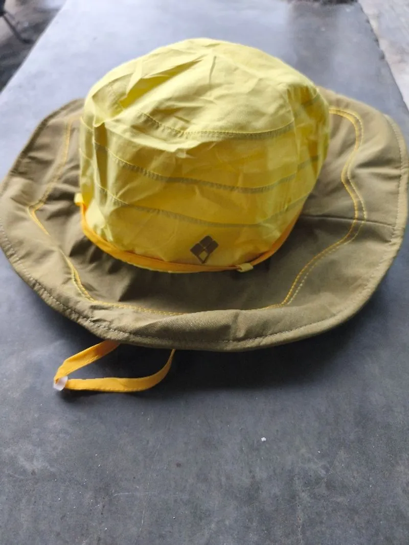 TOPI RIMBA MONTBELL GORETEX photo 1