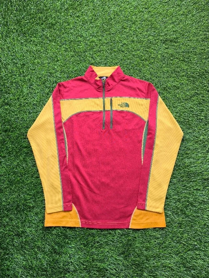 Baslayer TNF photo 1