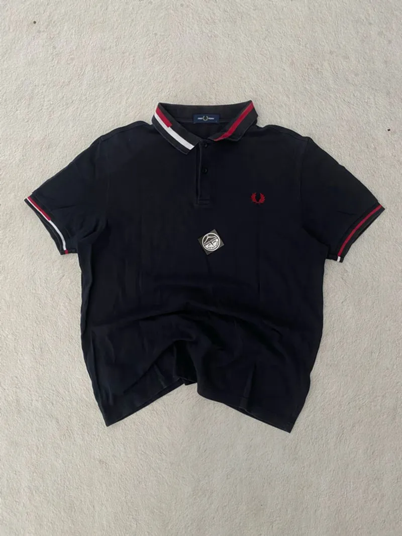 POLO SHIRT FRED PERRY TWIN TAPPED photo 1
