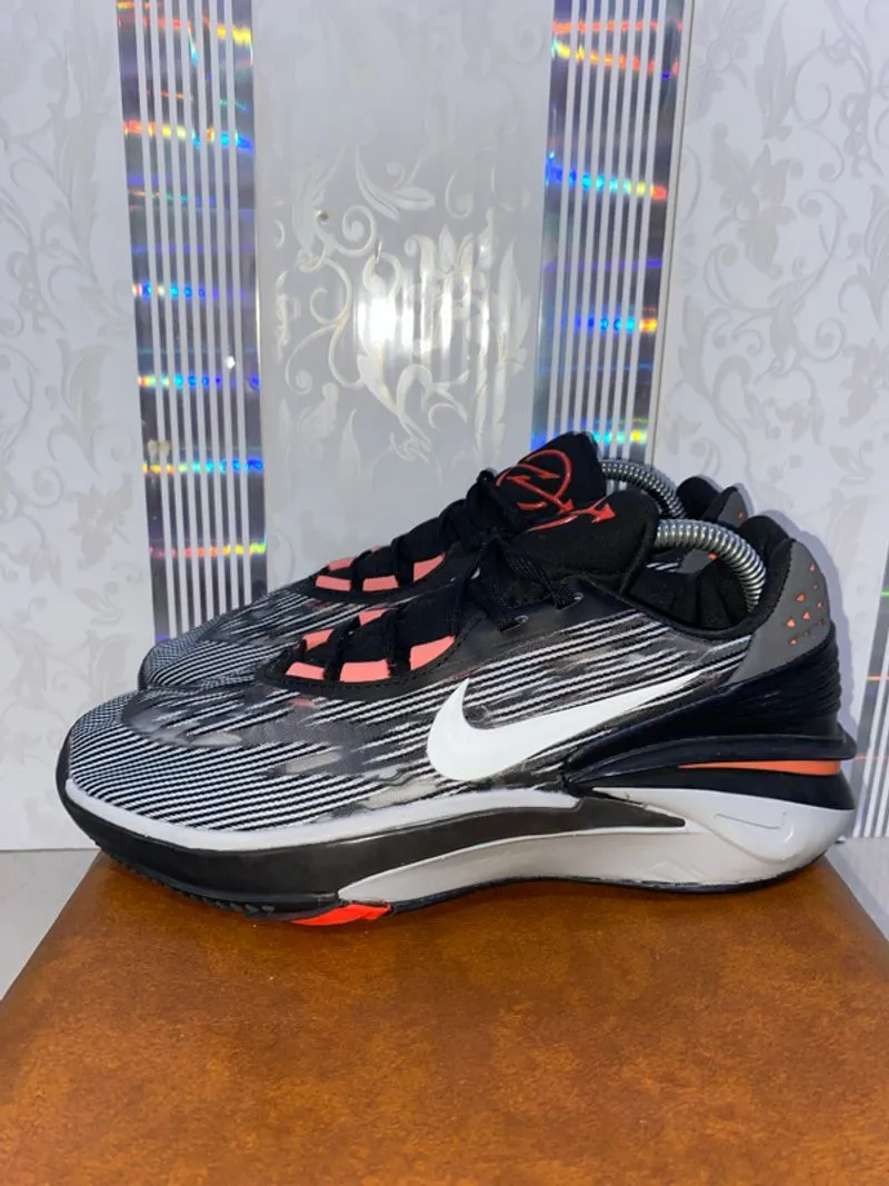 Sepatu Sport Basket Pria Nike Air Zoom GT Cut 2 photo 1