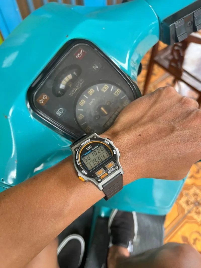 Vintage timex ironman triathlon photo 1