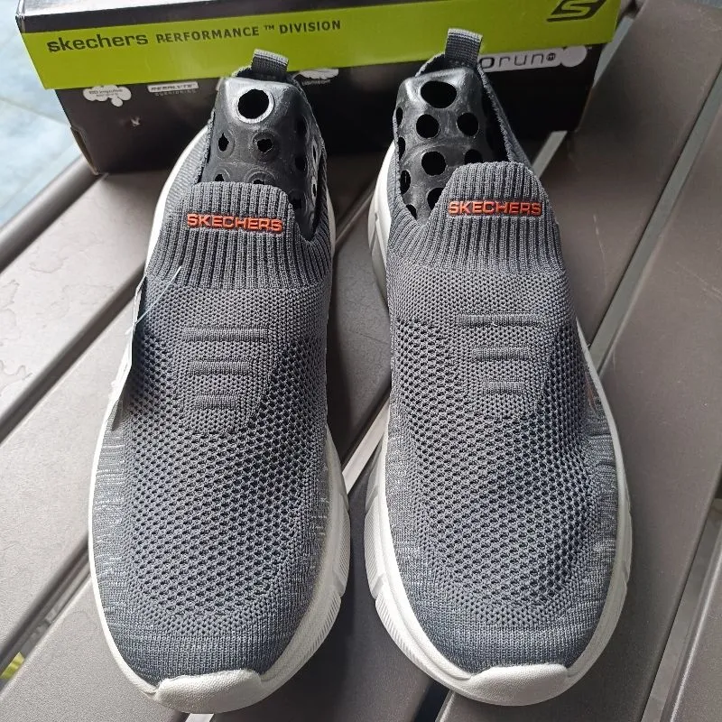 Skechers sepatu olahraga sneakers sepatu slip on abu size 42 photo 1