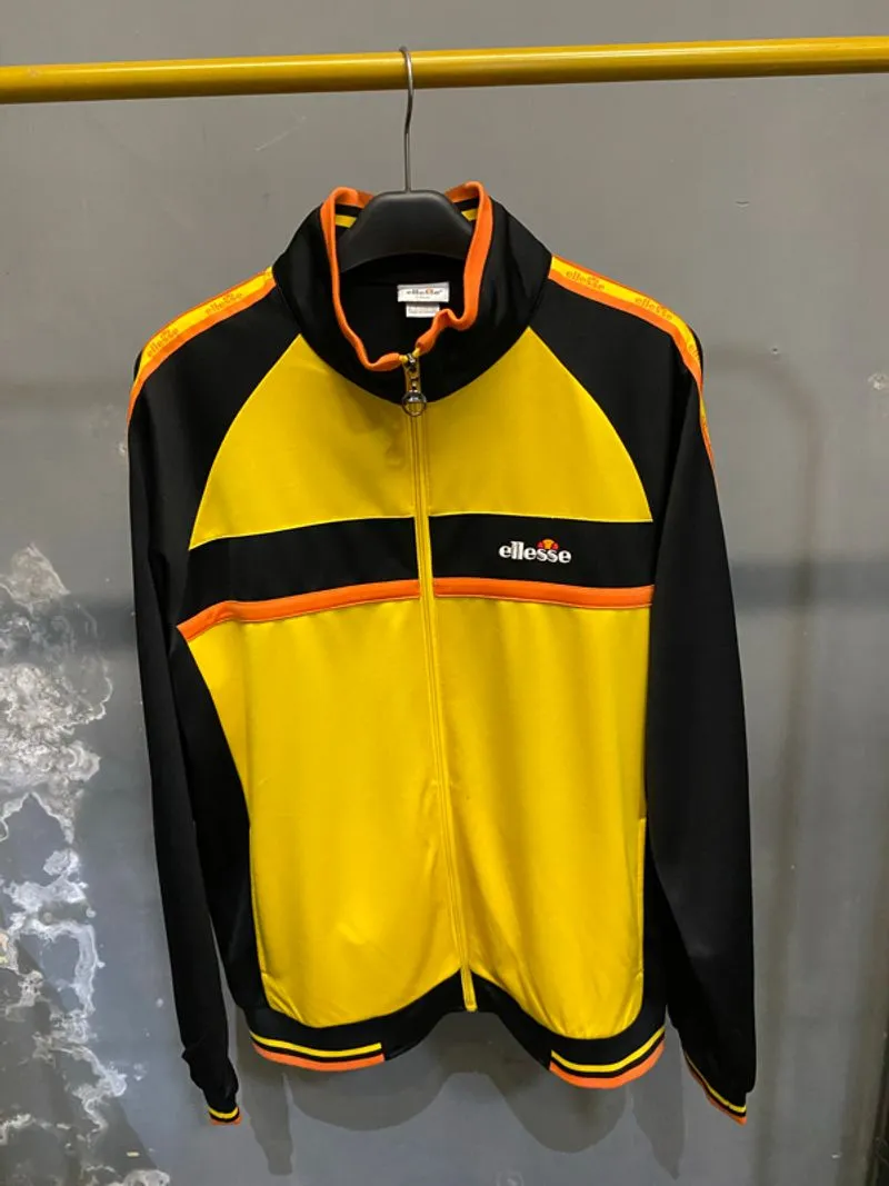 Elesse Tracktop photo 1