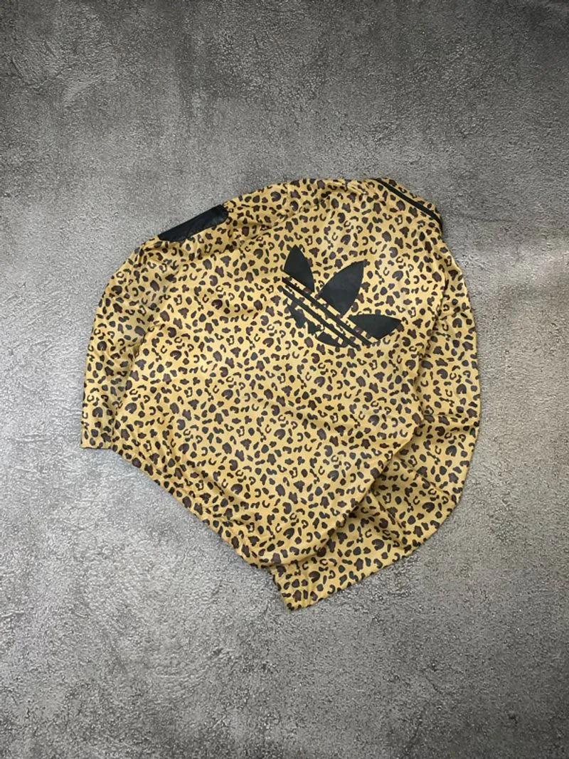 Jaket adidas bunga leopart photo 1