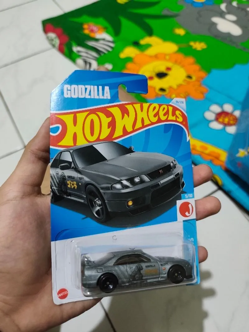 Hotwheels Skyline R-33 photo 1