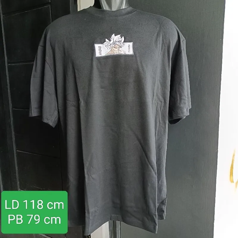 T shirt baju kaos baju kaus Bershka Dragon Ball hitam 2XL photo 1