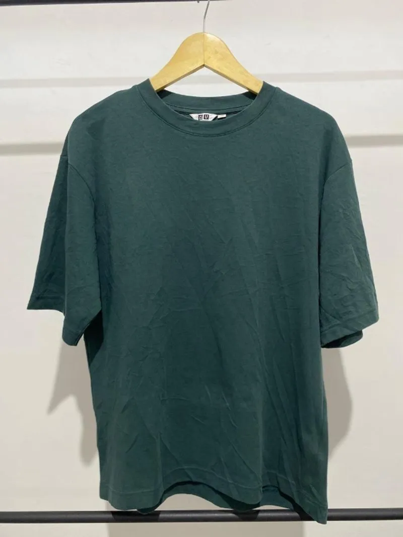 Baju kaos uniqlo photo 1