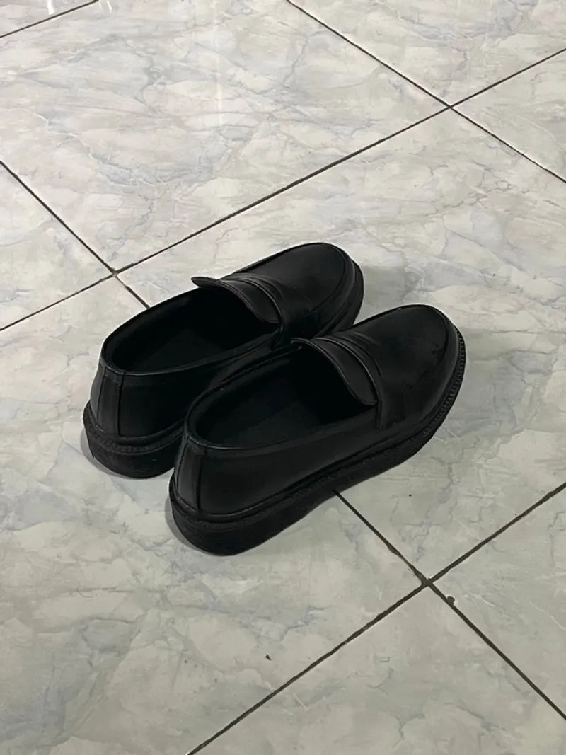 Sepatu Pria Loafers  photo 1