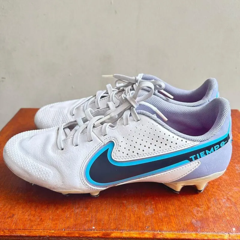 Nike Tiempo photo 1
