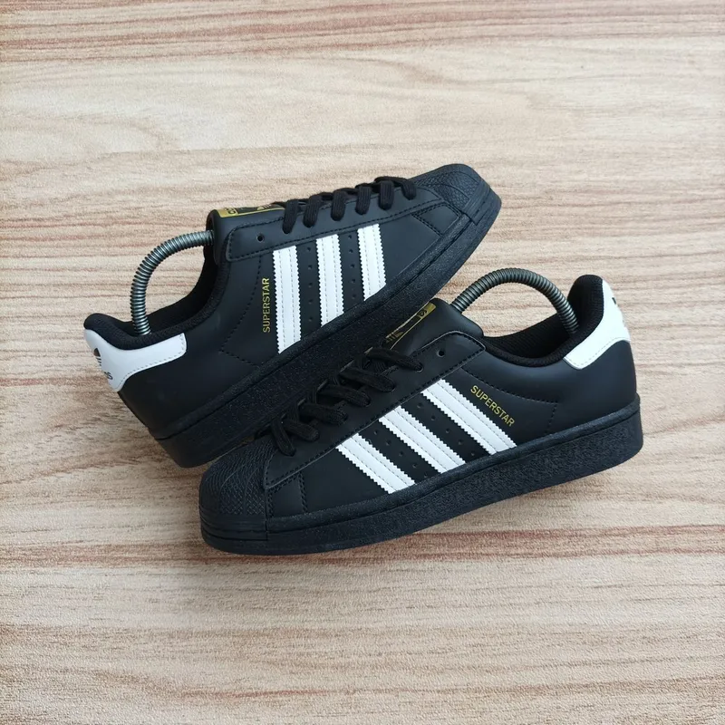 Adidas Indie Casual Sneakers Pria white black photo 1