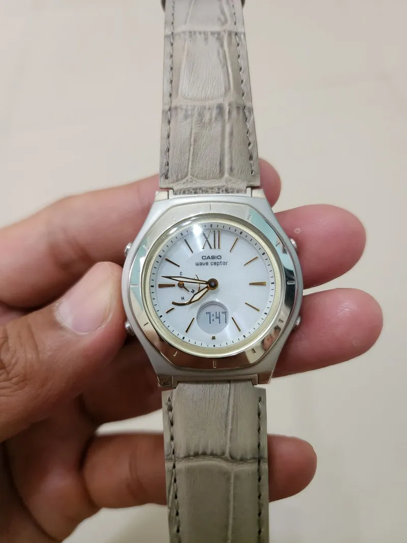 Casio Luxury Casual Wanita gray photo 1