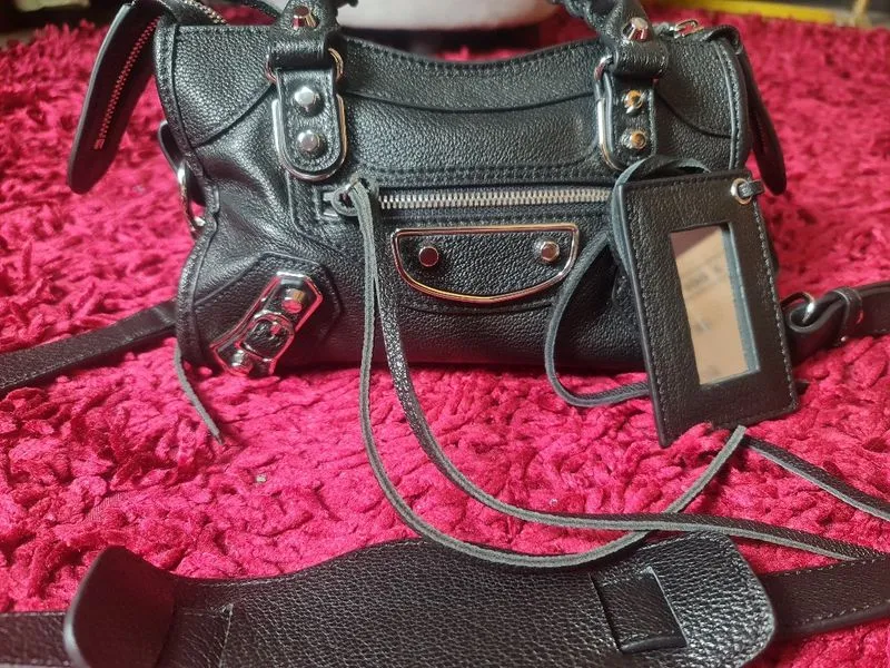 Balenciaga Black photo 1
