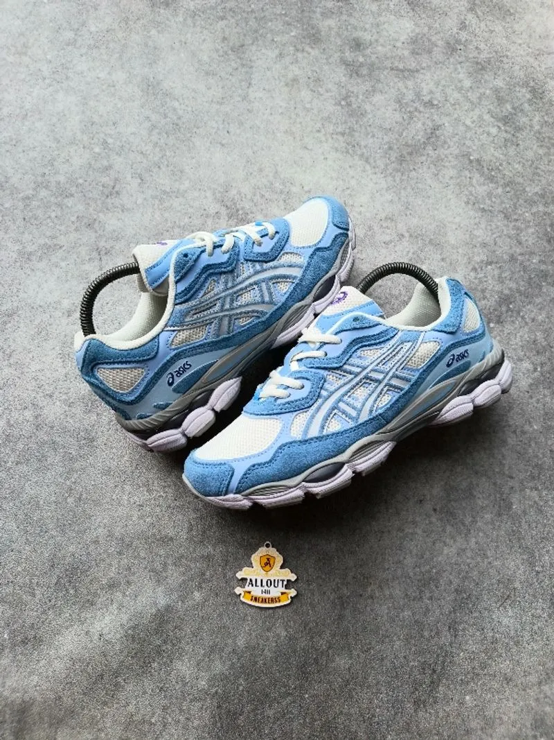 ASICS photo 1
