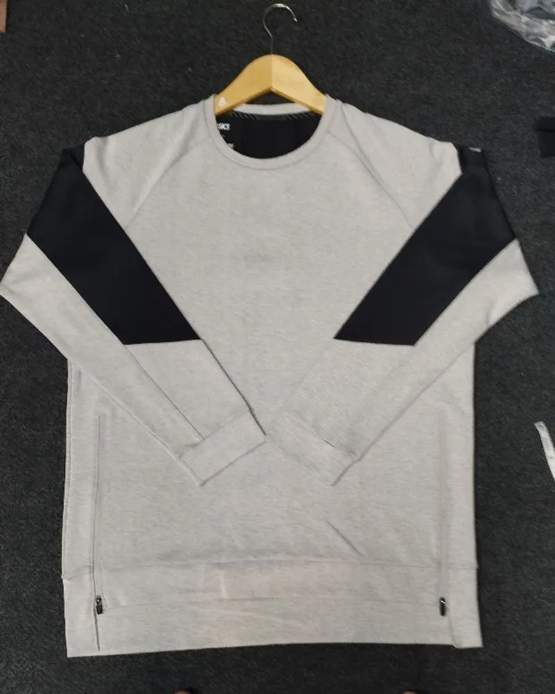 CREWNECK BRAND ASICS photo 1