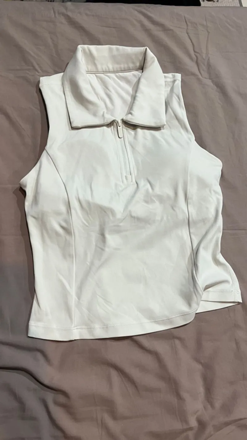 BUNDLE SPORTS TOP photo 1