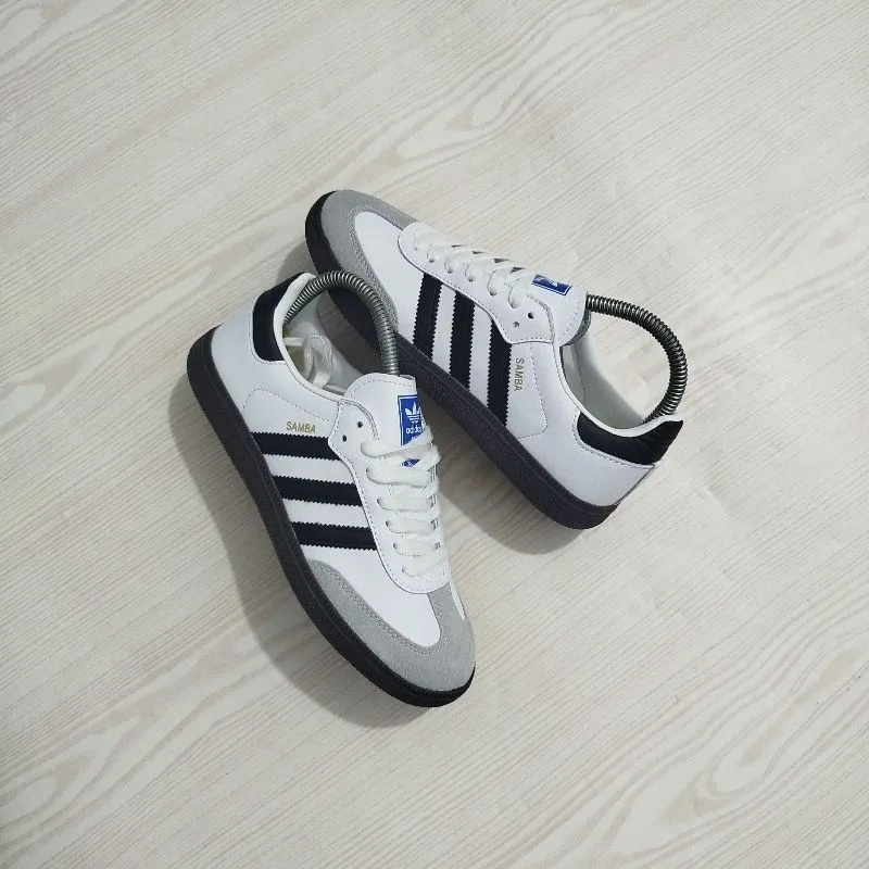 Adidas Samba photo 1