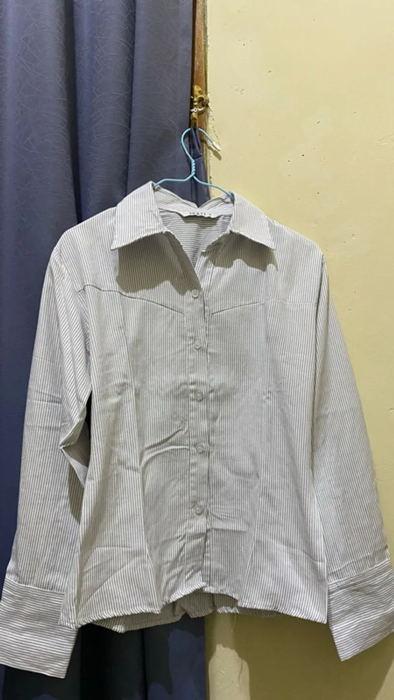Kemeja Fitted Wanita Katherine Shirt Hulm ori photo 1