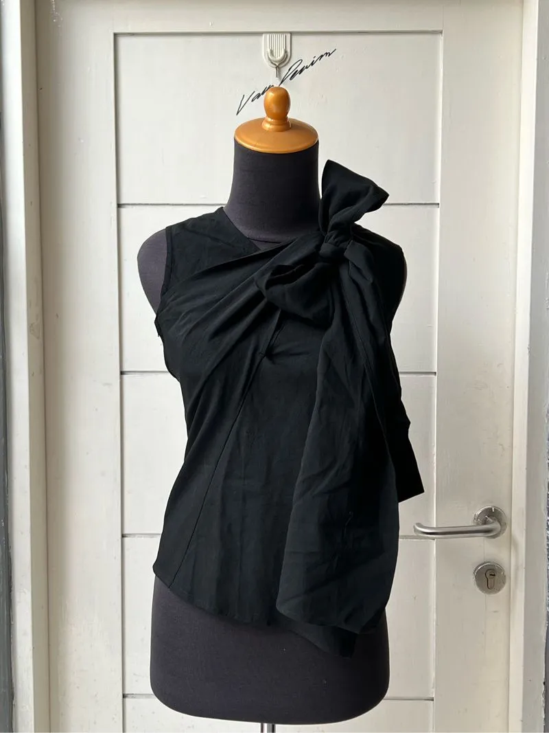 ATSURO TAYAMA Black Tops photo 1