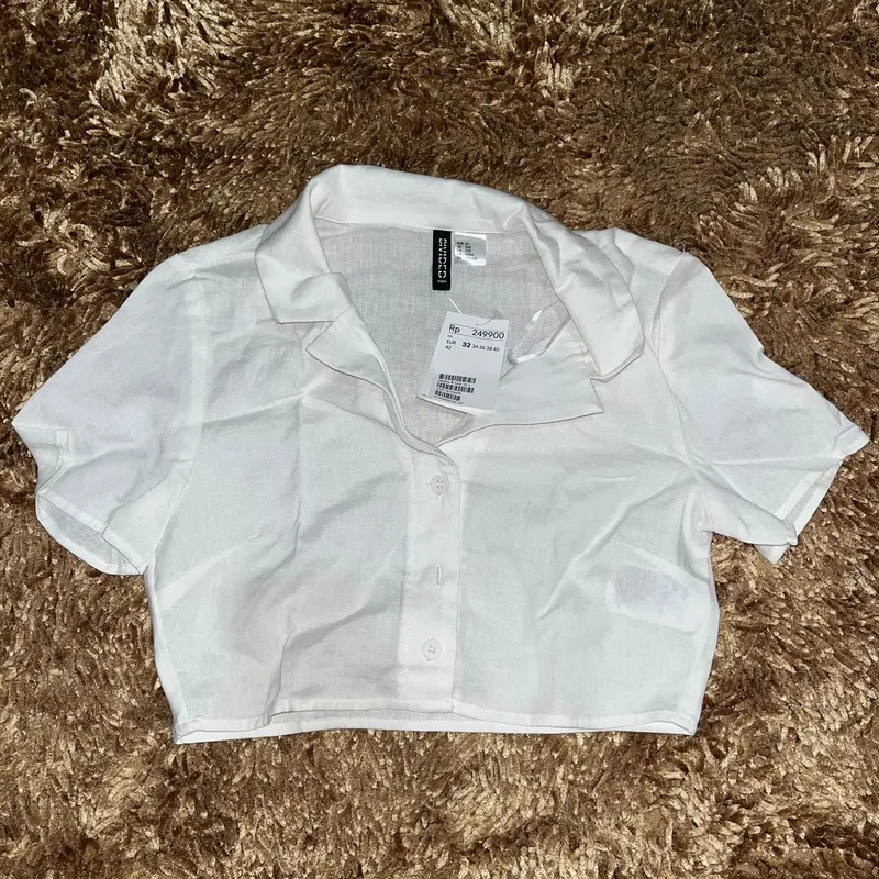 H&M Divided crop shirt in white Preloved