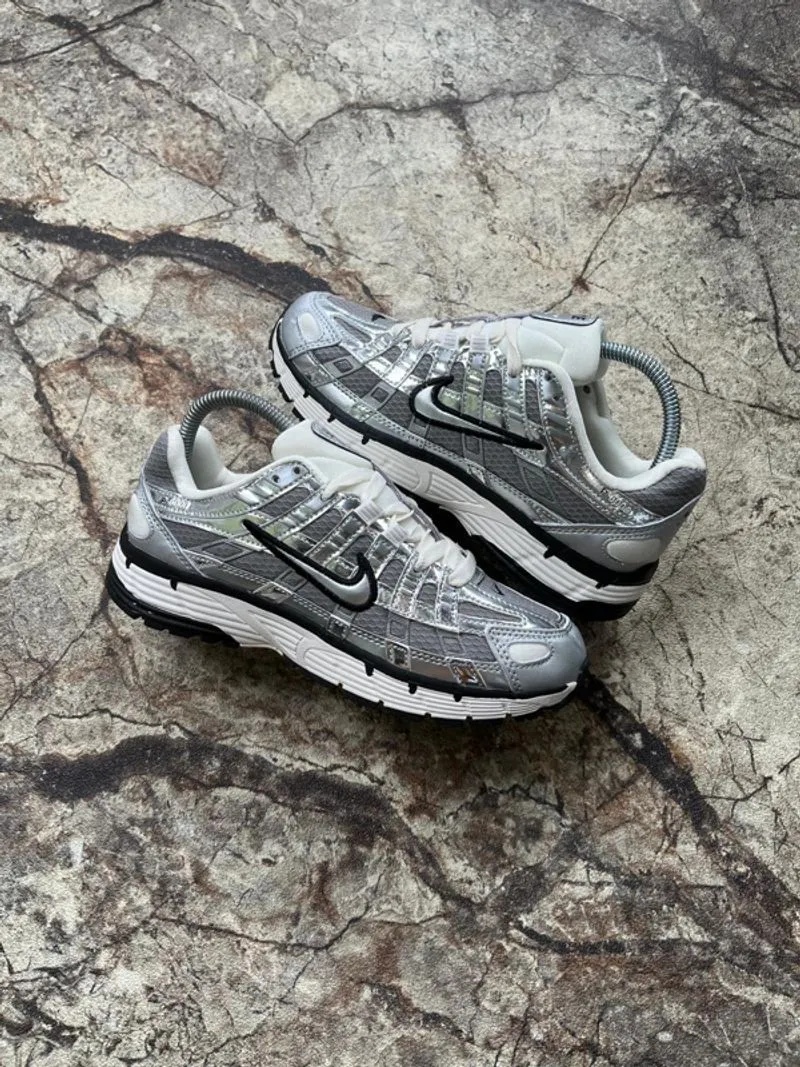 NIKE P-6000 METALLIC SILVER photo 1