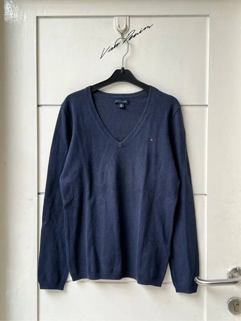 SALE!! Tommy Hilfiger T-shirt photo 1