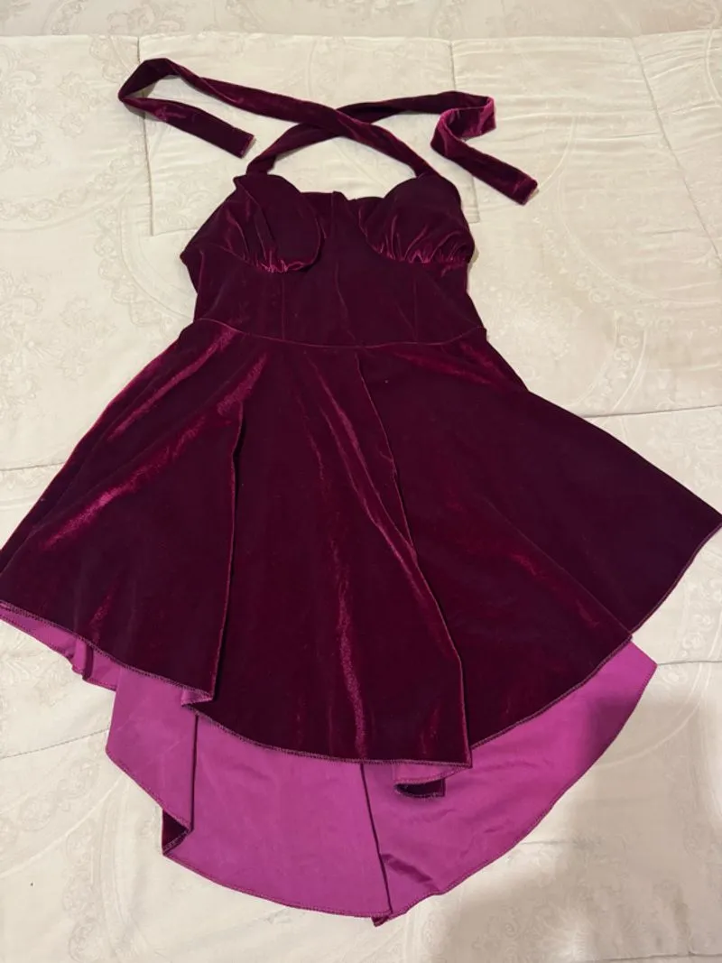 Dress merah photo 1