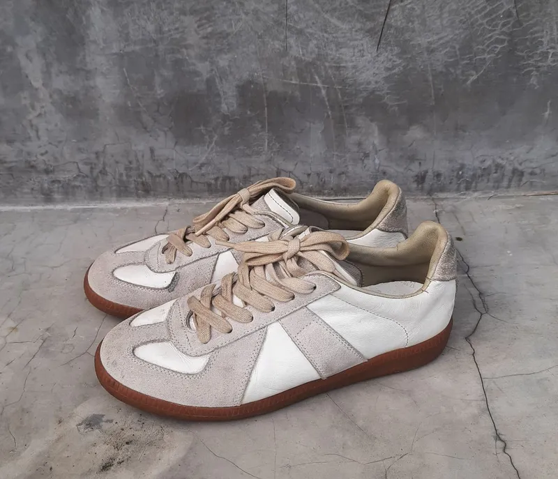 Maison Margiela Avant Garde Futurist Sneakers Pria white photo 1