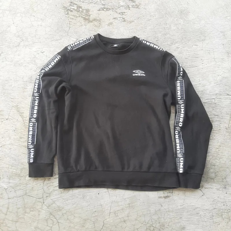 Umbro Sportswear Fleece Pria black photo 1