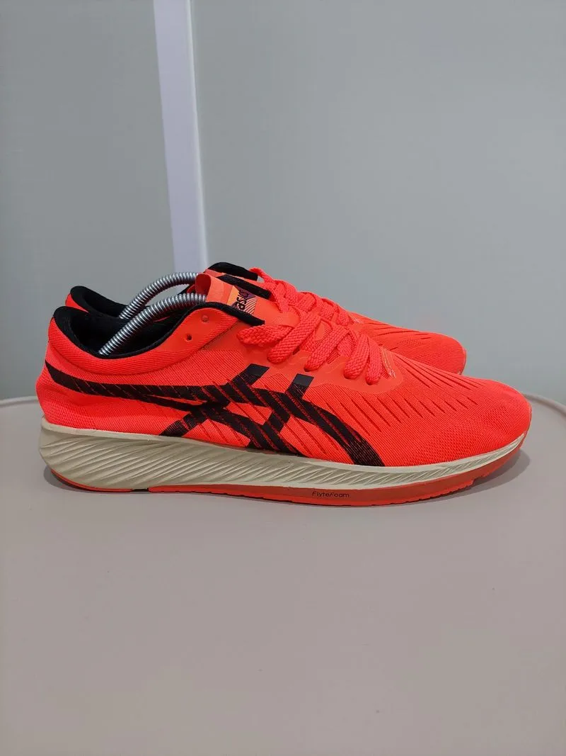 Sepatu Running Asics Tokyo Metaracer - Size 44 photo 1
