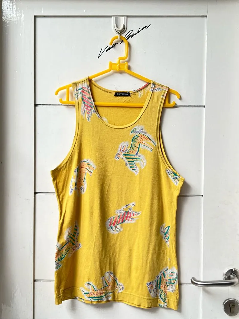 ISSEY MIYAKE Yellow Tank Top Animal Print photo 1