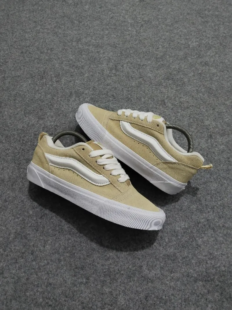 vans knu photo 1