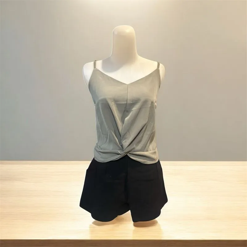 Crop top photo 1