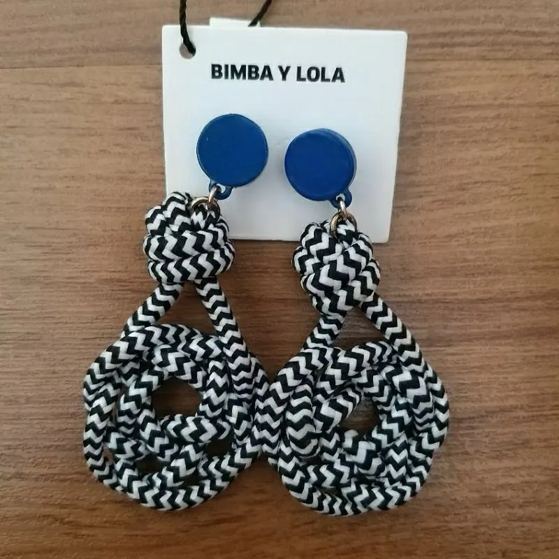 Anting Bimba Y Lola photo 1