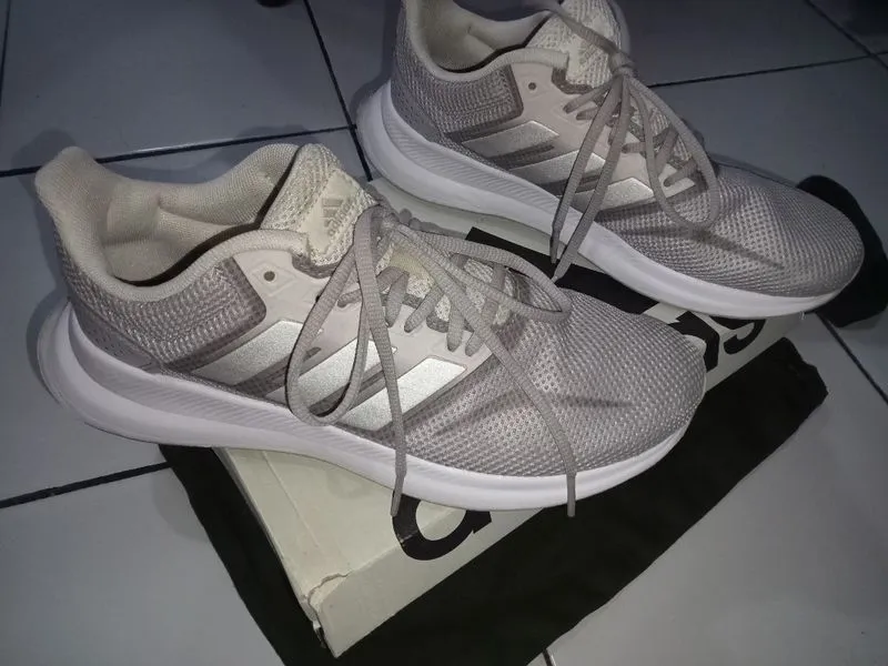 Adidas running original photo 1