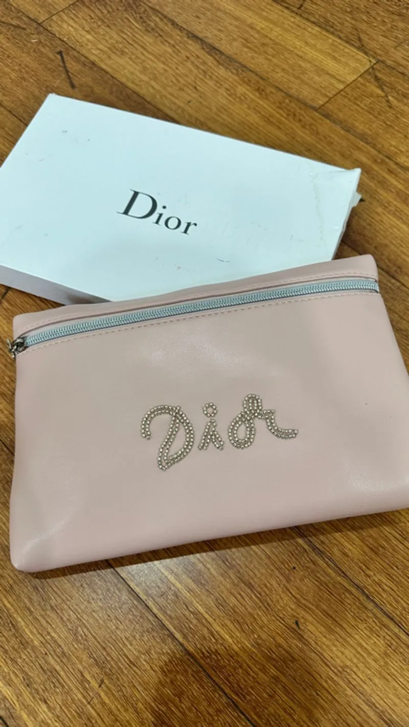 VIP Gift - Dior Trousse Pouch  photo 1
