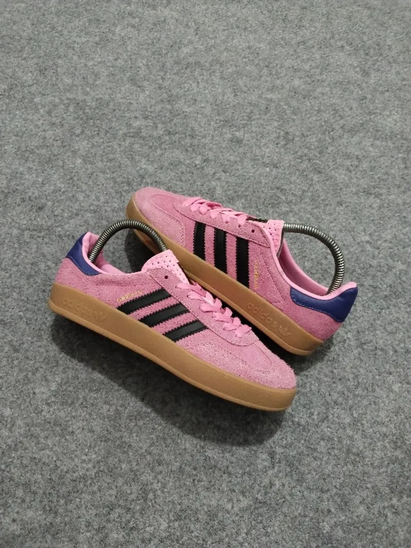 adidas gazele photo 1