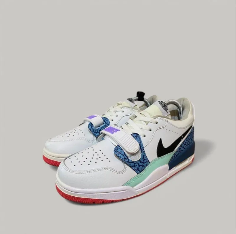 Sepatu Nike Legacy 312 low “OG white” photo 1