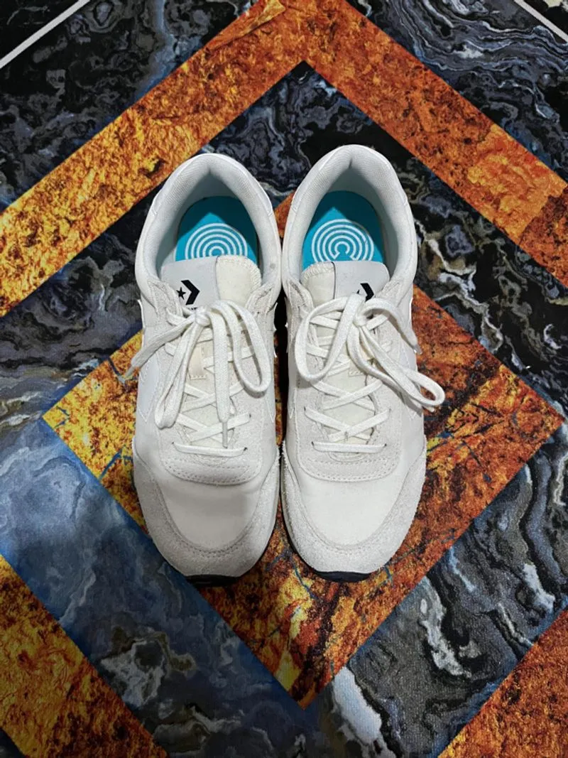 Converse Omega Trainer photo 1