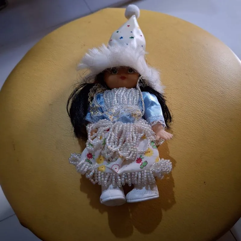 BONEKA DENGAN PAKAIAN BIRU MANIK photo 1