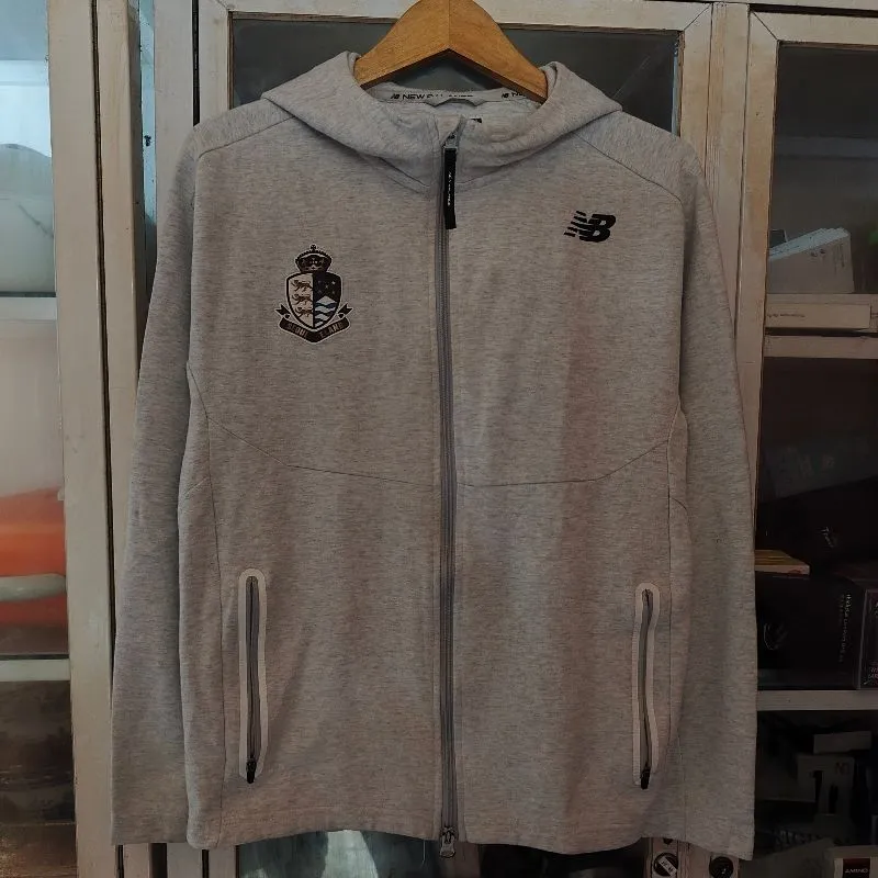 Hoodie nb photo 1