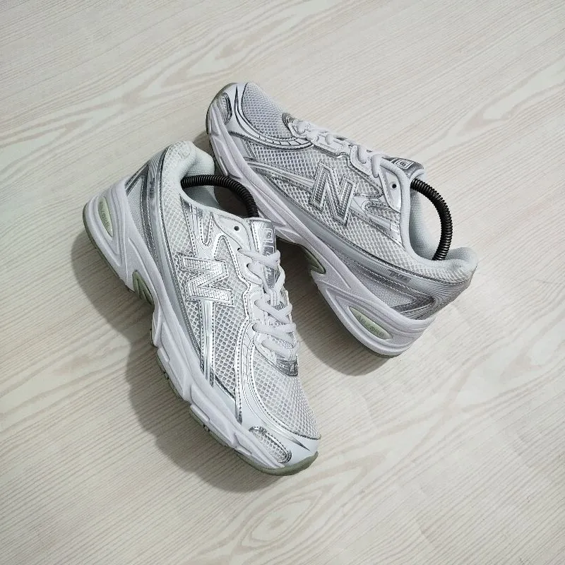 New balance 740 photo 1