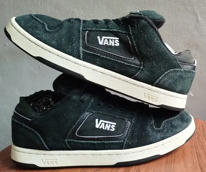 Sneakers Vans Men Docket Skate Suede. Size.42 photo 1